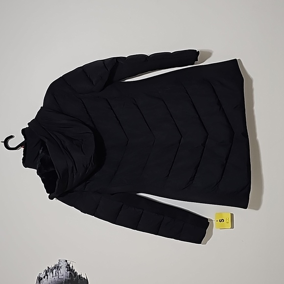 Andrew Marc - Picture 7 of 7